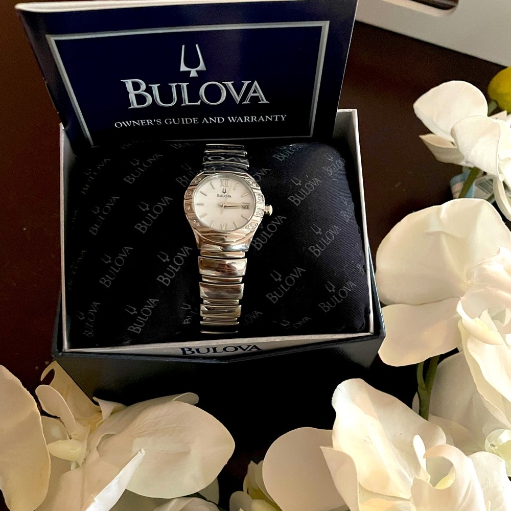 Bulova 96R002 12 Real Diamonds